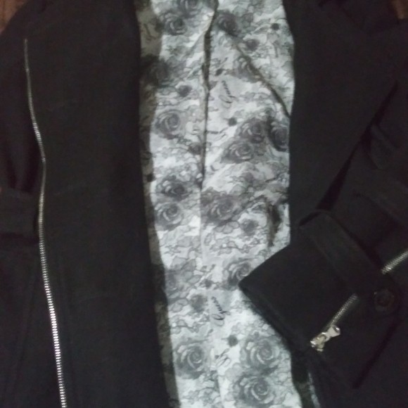 Guess jacket - Picture 3 of 3